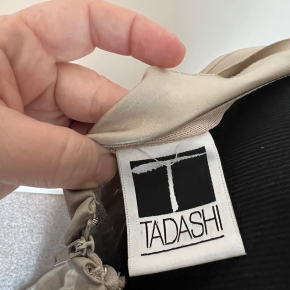 Tadashi Goddess Gown - Picture 4 of 10